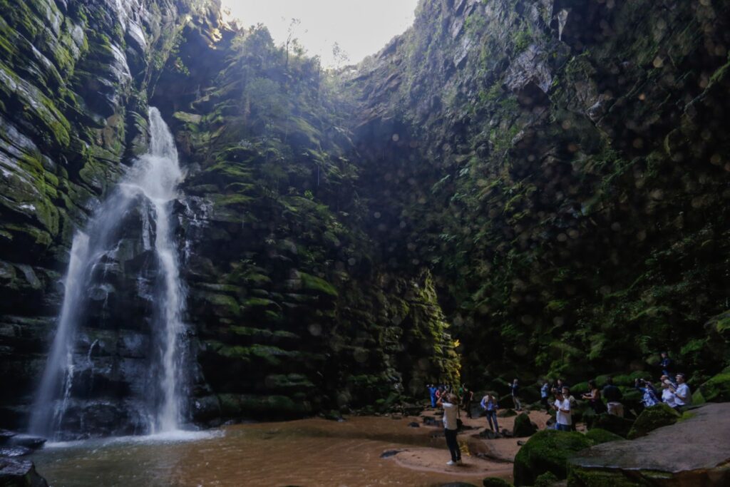 CAMPOS-GERAIS-Ponta-Grossa-Buraco-do-Padre-Credito-Prefeitura-de-Ponta-Grossa-1024x683 Entre campos e arenitos