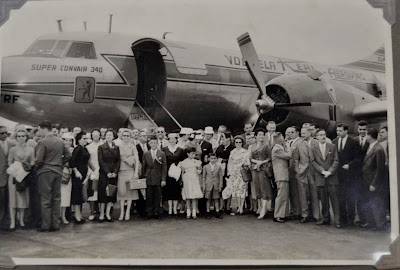 FOTO-4-Voo-com-colaboradores-e-familiares-para-festejar-o-Jubileu-de-Prata-das-Lojas-Hermes-Macedo-em-1957-para-inauguracao-da-filial-de-Sao-Paulo Um império chamado HM