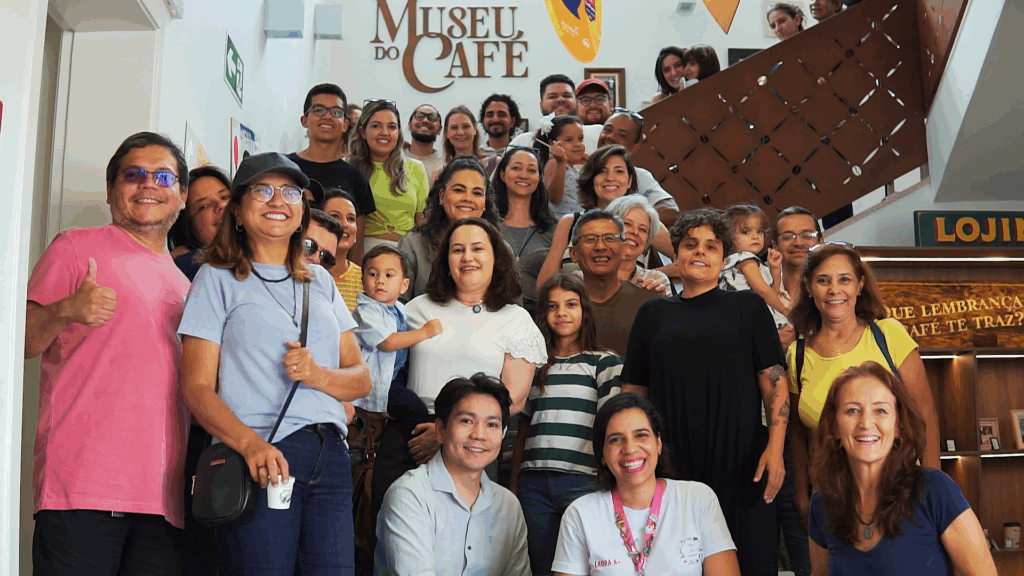 Sesc-Cadeiao-Museu-do-Cafe-2-Frame-1024x576 Cheia de Vida