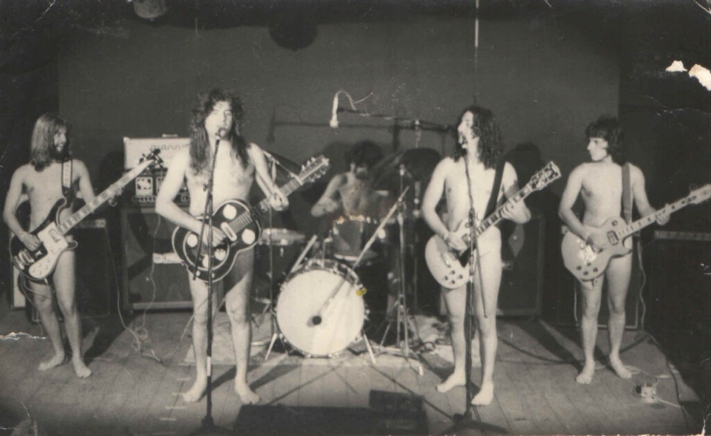 1979-Ivo-entra-na-banda-1024x628 Rock blindado 