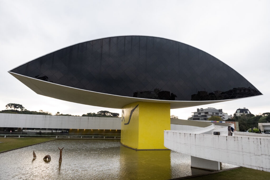 54721411881_ea45c102b8_o-1024x683 Museus no Paraná: muito além do que guardar o passado